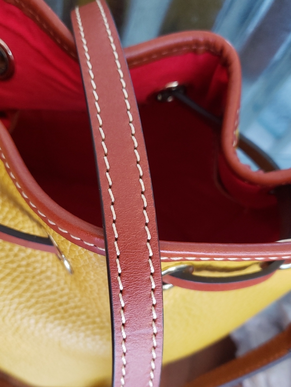 DOONEY AND BOURJE KENDALL Yellow Leather Drawstring Bucket Bag with Brown Trim - Picture 6 of 6